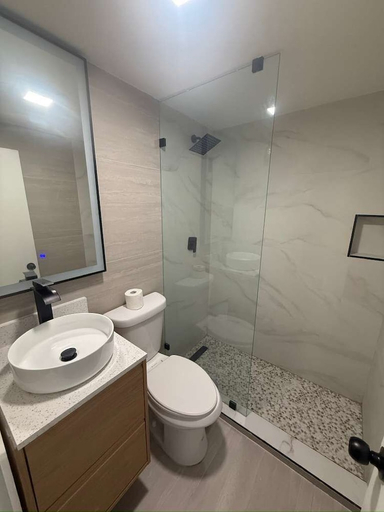 Bathroom 3, Hotel Harrison On The Beach, Miami-Dade