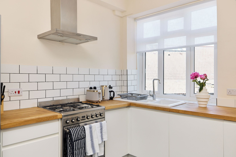 Private kitchen 3, The Green Room on New Park, London