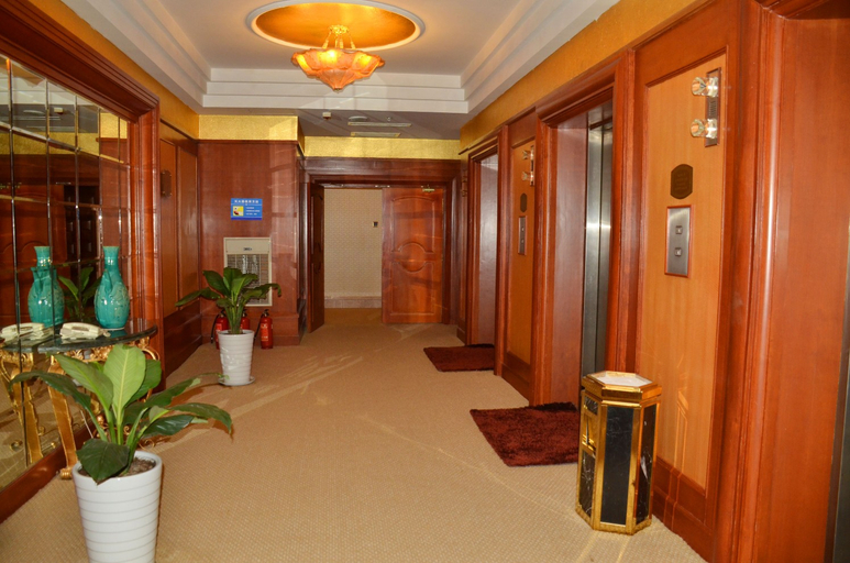 Others 4, ホテル, Anshan