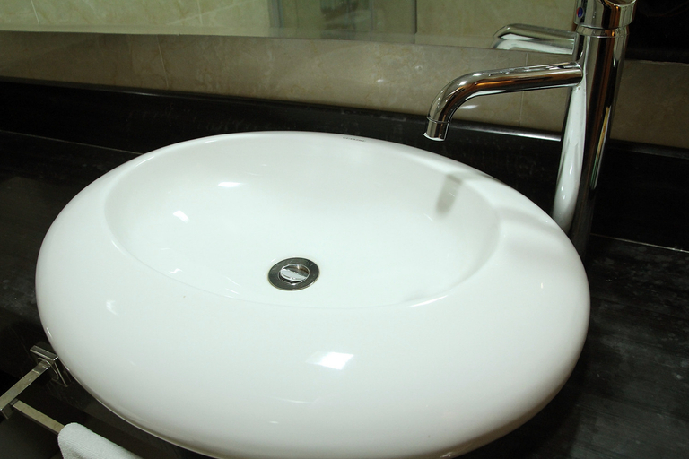 Bathroom 2, Jinquan Yujing Hotel, Jiangmen
