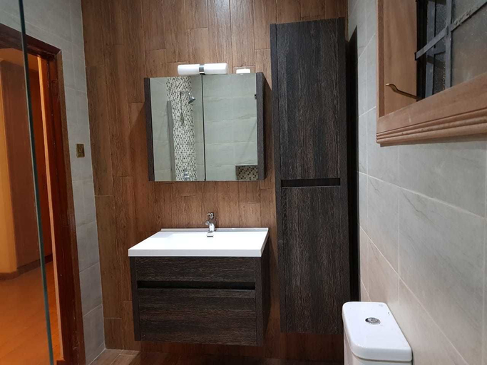 Bathroom 3, Alkasim, Langata