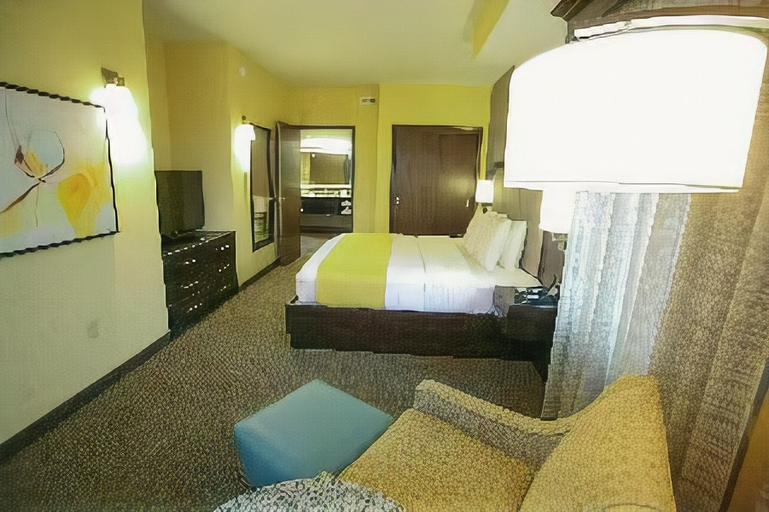 Bedroom 3, DoubleTree by Hilton Bemidji, Beltrami