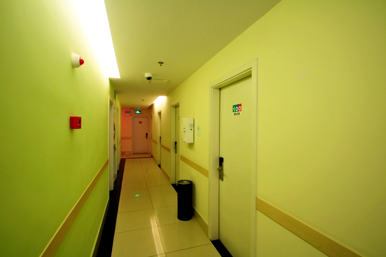 Others 5, 100 Inn (Zhoupu Wanda), Shanghai