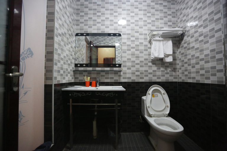 Bathroom 3, Hongtai E-sports Hotel, Nanchang