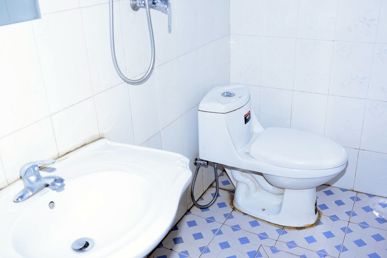 Bathroom 2, Nancaotang Hostel, Hangzhou