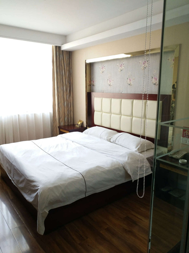 Bedroom 5, Boyue Zhixuan Hotel, Shangqiu