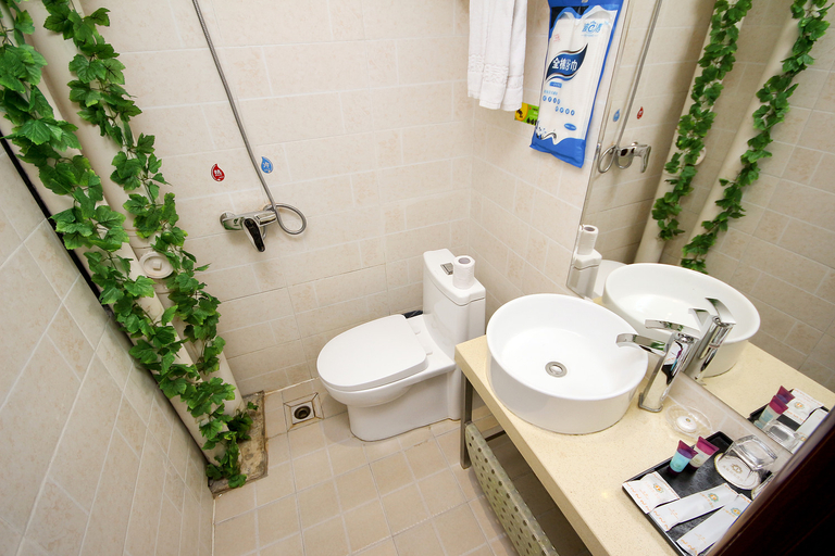 Bathroom, Tianyue Mingtai Hotel, Xi'an