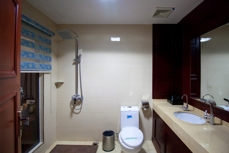 Bathroom, Vienna Hotel (Xiangtan Yisuhe), Xiangtan