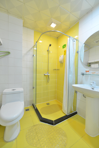 Bathroom, Homeinn Selected Hotel (Beijing Normal University Jishuitan Subway Station), Beijing