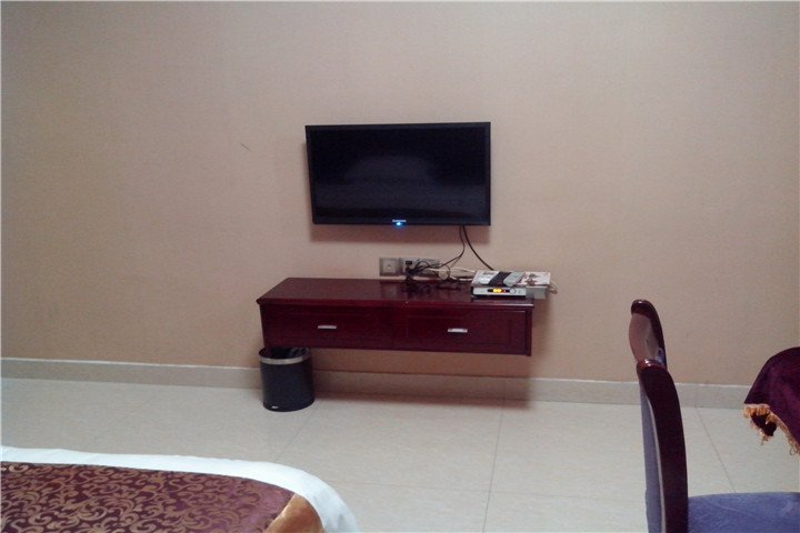 Bedroom 2, Tongyue Business Hotel, Changde