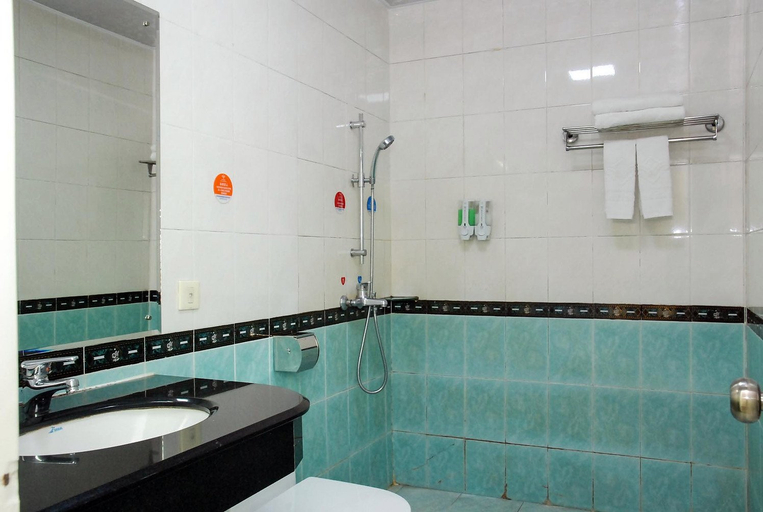 Bathroom, Xingpin Youxiang Hotel (Dongguan Hanbang 66 Plaza), Dongguan