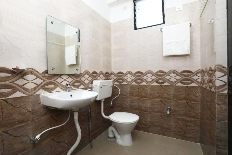 Bathroom 4, Goroomgo Grand Resort Puri - A Luxurious Collections Sea View Room, Puri
