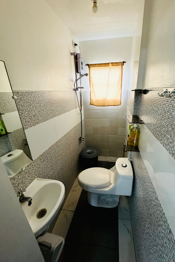 Bathroom, Casa Marcela, Porac