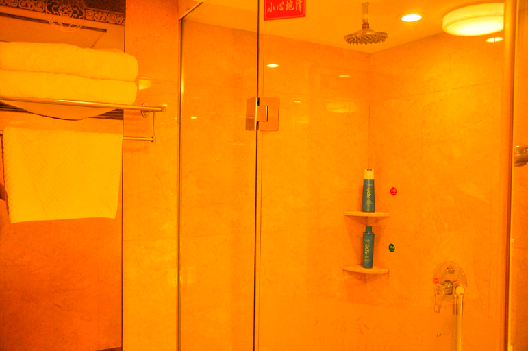 Bathroom 2, Tianyigong Celebrity Club Hotel, Taiyuan