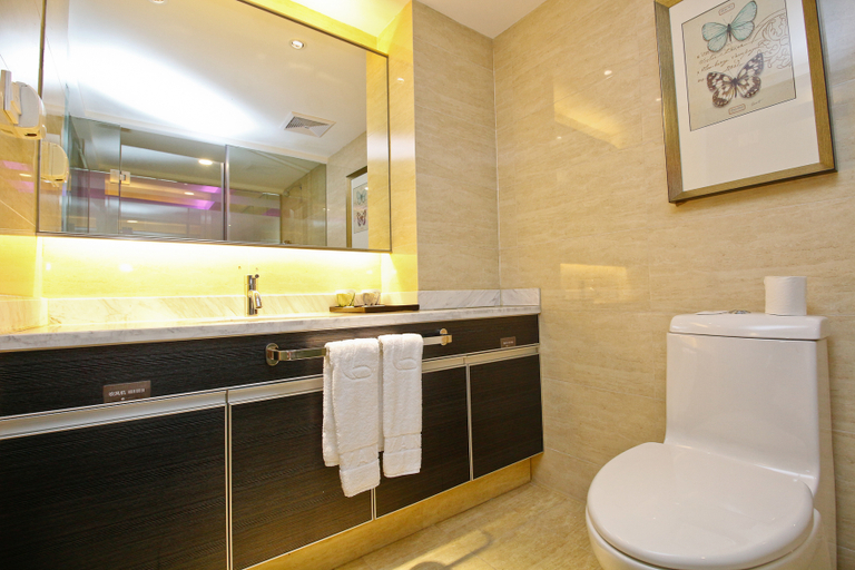 Bathroom 2, Rezen Select Hotel Xi'an West Gate Bell Tower, Xi'an