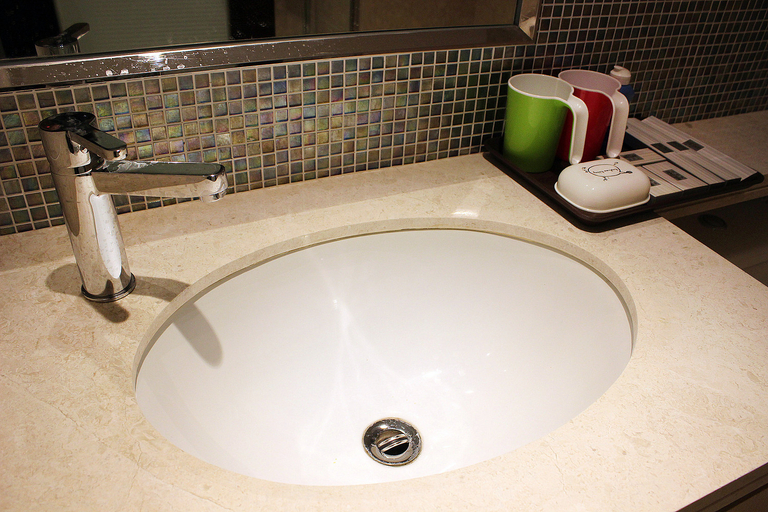 Bathroom 3, Tata Hotel Apartment Shenzhen, Shenzhen