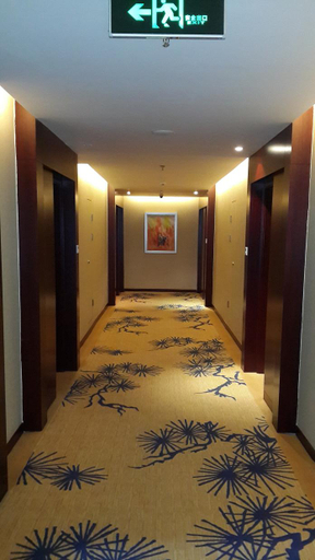 Others 3, Hongrui Hotel, Qingyang