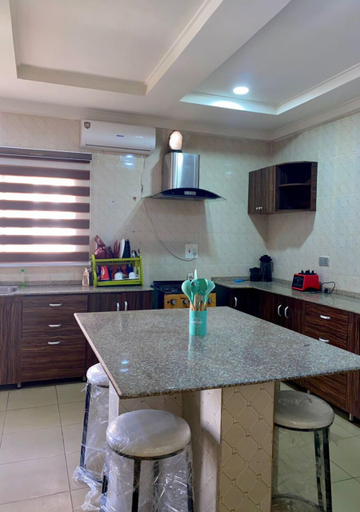 Others 5, GRACEPOINT APARTMENT, AbujaMun