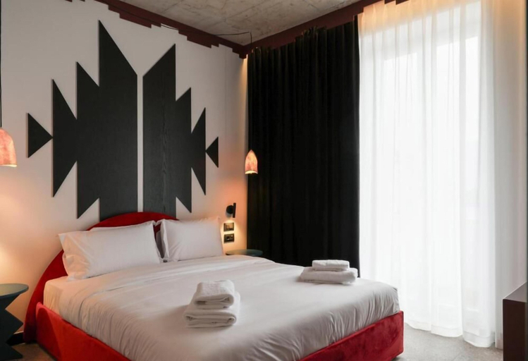 Room 2, Bazaar Hotel, Tiranës