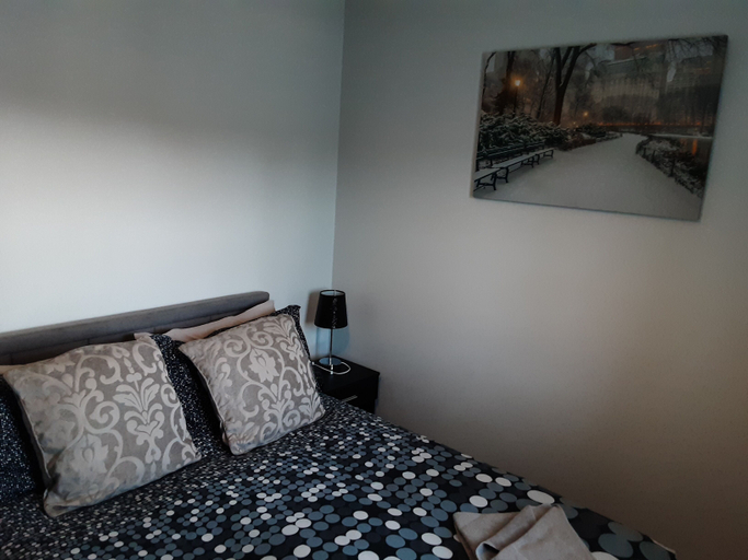 Bedroom 2, 1 The Maltings Apartments, Somerset