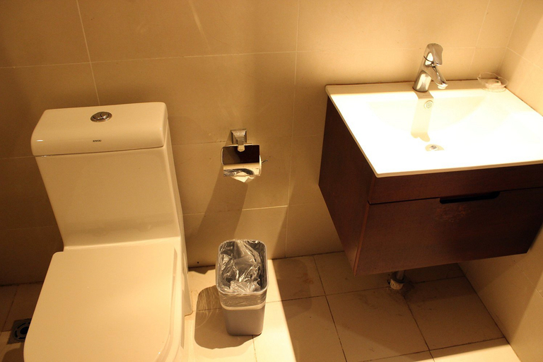 Bathroom 2, Aishang Hotel (Nanchang Bayi Square Longevity Palace Branch), Nanchang