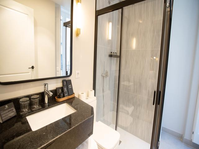 Bathroom 5, Soho Boutique Opera, Madrid