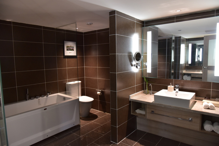 Bathroom 3, Rezen Hotel Luoyang Wangfujing Wuduo, Luoyang