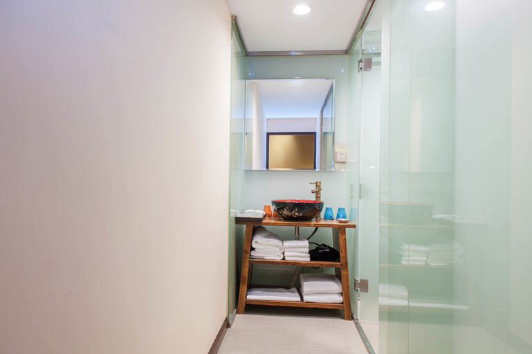 Others 5, Bayu Inn, Chongqing