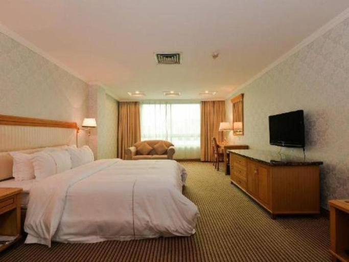Bedroom 2, New Pearl River Hotel, Guangzhou
