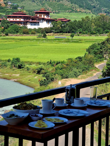 Food & Drinks 3, Spirit Village Lodge, Dzoma