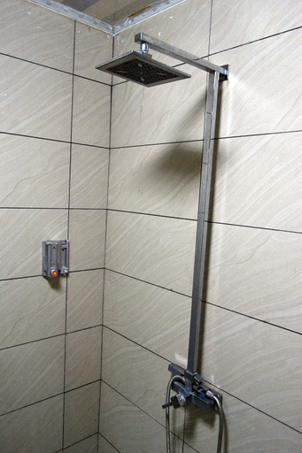 Bathroom 3, Nanguo Business Hotel, Yangjiang