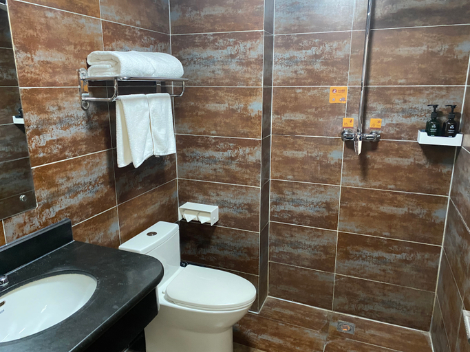 Bathroom 4, Huayi Hotel (Zunhua North Second Ring Road Store), Tangshan