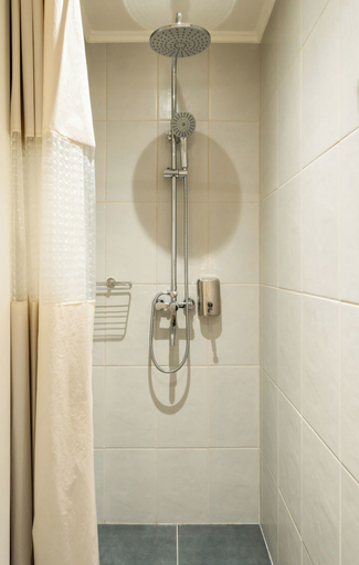 Bathroom 5, Elysee apartment 5, Attica
