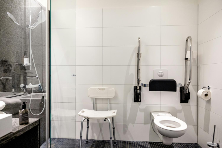 Bathroom 4, Motel One Amsterdam, Amsterdam