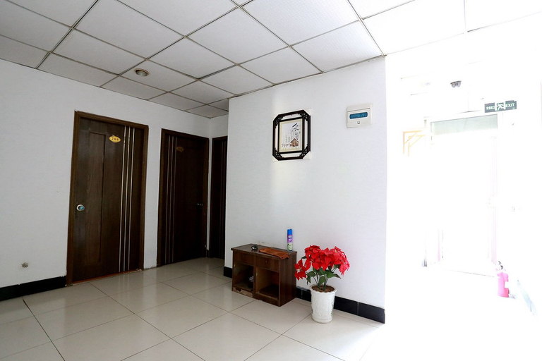 Others 3, Chunrong Hostel, Nanjing