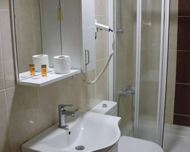 Bathroom 4, Özkonak Hotel, Çankaya