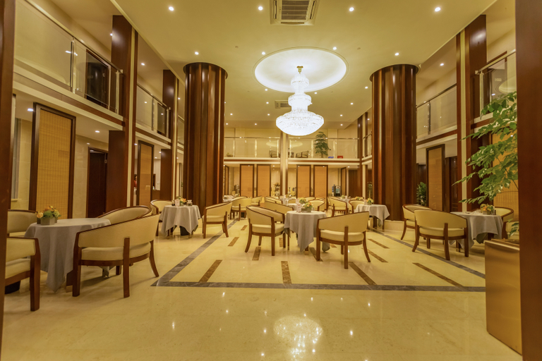 Food & Drinks, International By Veris (Chengdu Xinfan), Chengdu