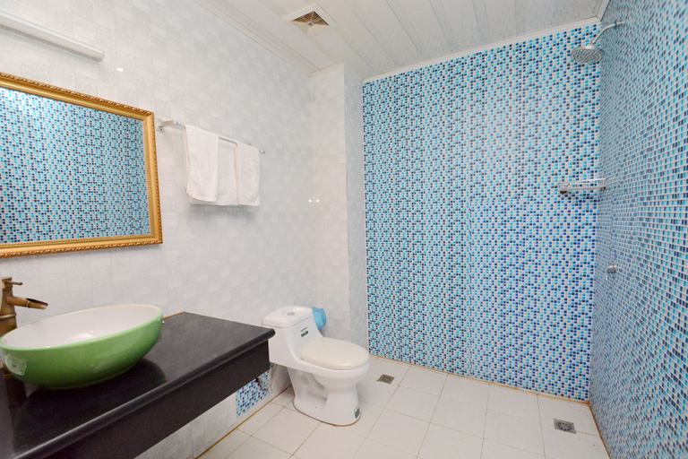Bathroom 2, 신천 휴일 호스텔(Xinchen Holiday Hostel), Chaohu