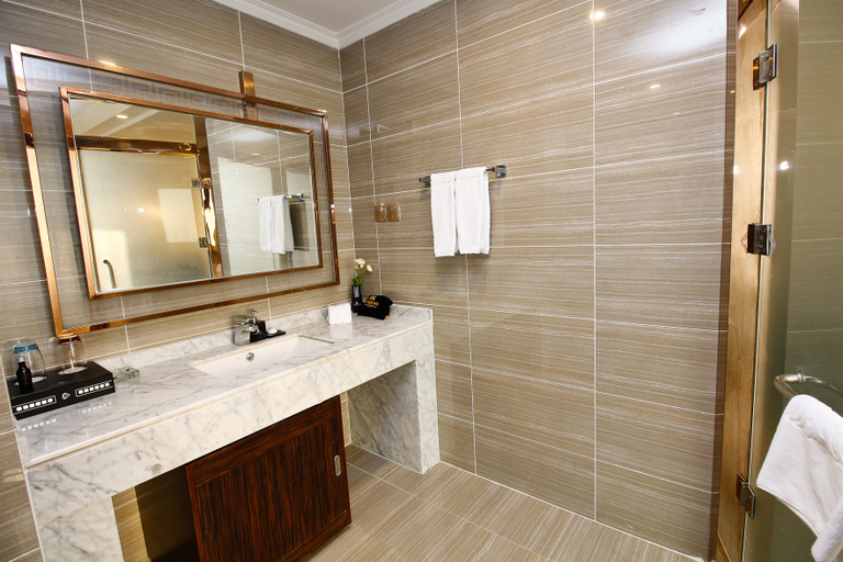 Bathroom 2, Xi'an Zhongzhou International Hotel, Xi'an