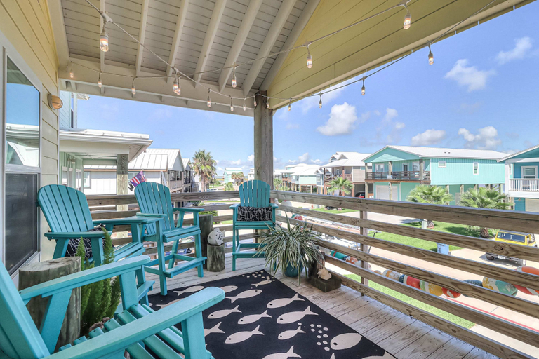 Room 3, Brito Beach- View of Pond Propane Grill, Nueces