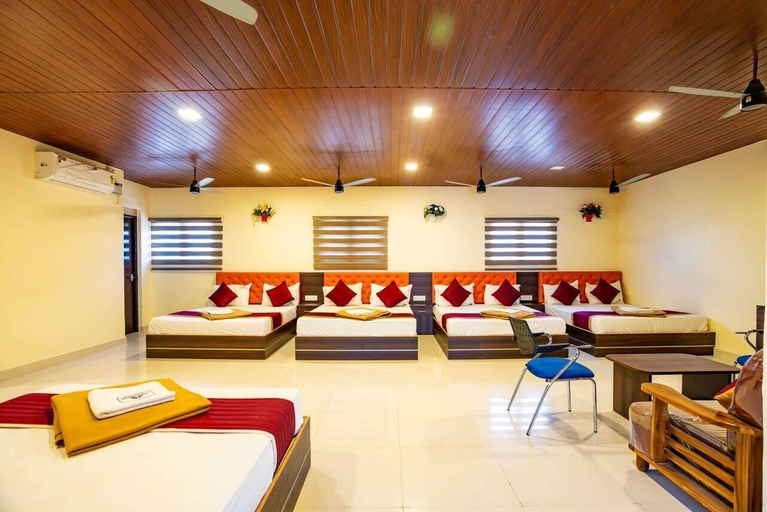 Bedroom 2, Sree Kumaran Residence by Royal stay, Ramanathapuram