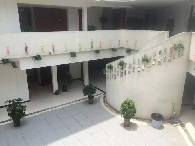 Others 5, Fenglin Hotel, Qiannan Buyei and Miao