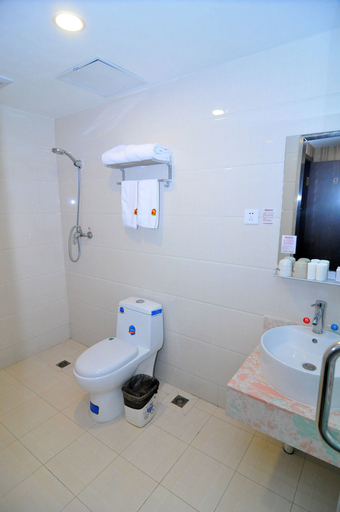 Bathroom, 118 Inns (Qingdao Nanchang Road North subway station), Qingdao