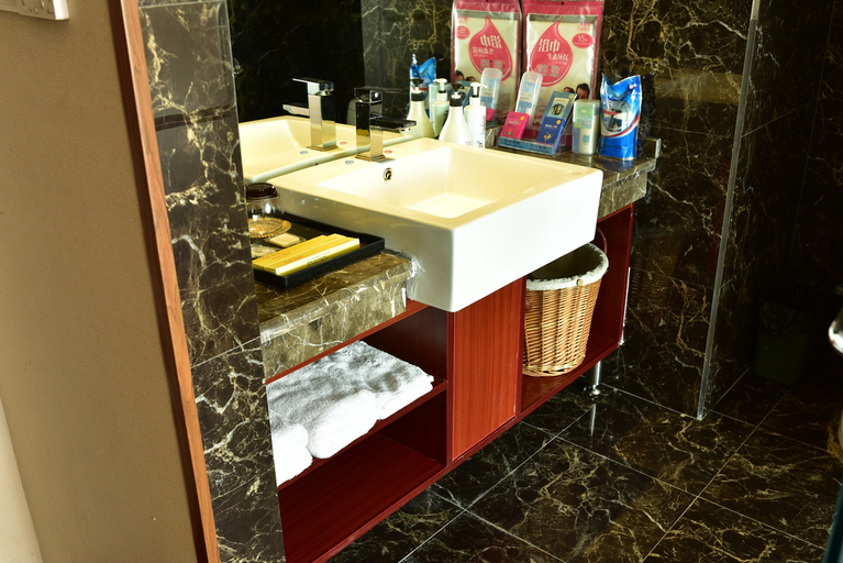 Bathroom 2, Field Hotel, Mianyang