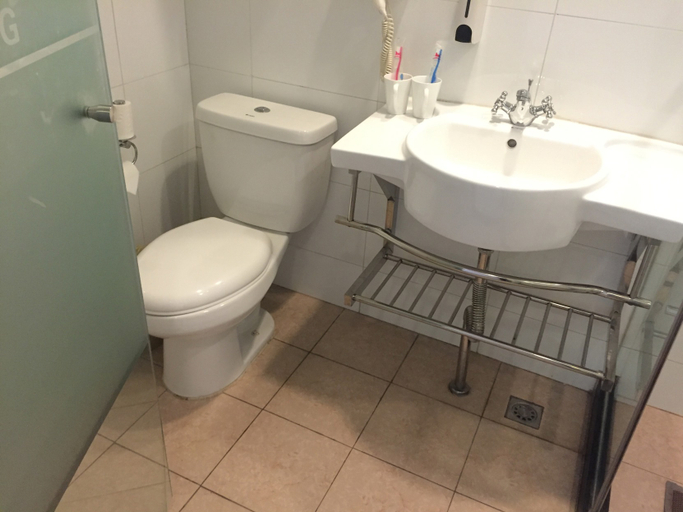 Bathroom 2, Starway Hotel Baoding Dongfeng Middle Road, Baoding