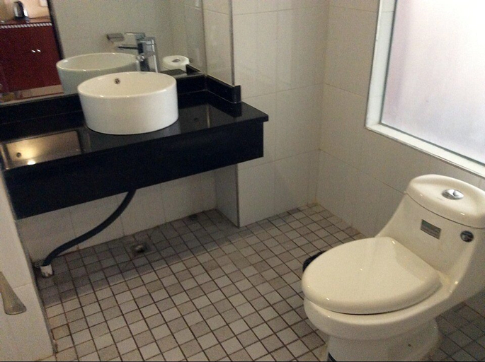Bathroom 3, Kaimei Business Hotel, Zhongshan