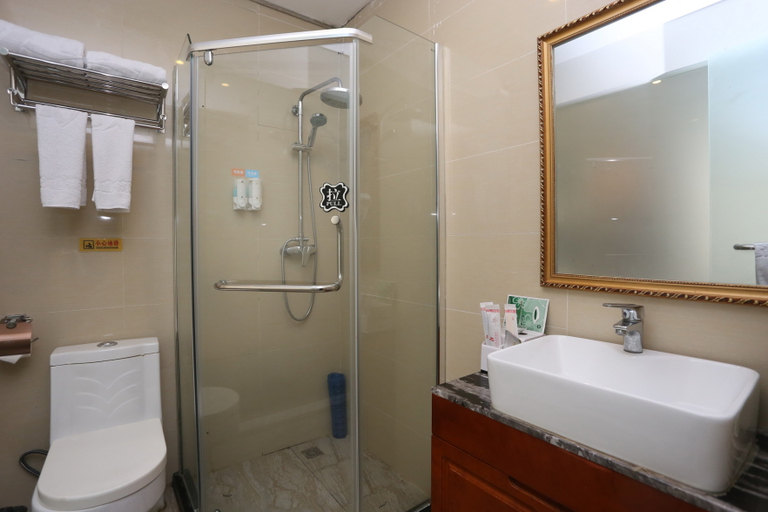 Bathroom 2, Anyue China Hotel, Chengdu