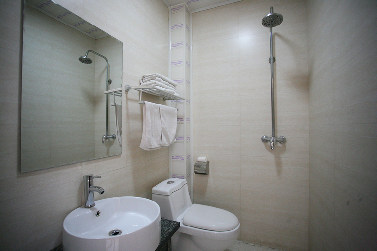 Bathroom 2, Yinhaixiang Hotel, Jinzhong