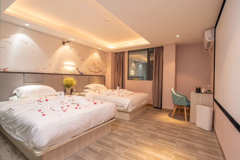 Bedroom 2, Fanyue Hotel (Guangzhou Baiyun International Airport), Guangzhou