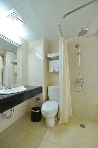 Bathroom 2, Beijing Yijing Business Hotel, Beijing